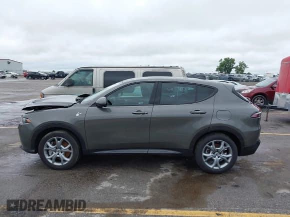 ✅ 2024 Dodge Hornet R/T • VIN: ZACPDFCWXR3A25038 • Lot: 42852217. Listed on IAAI with 31,348 mi. Free auction sales archive from the USA and detailed vehicle history report at DreamBid. Image 15.