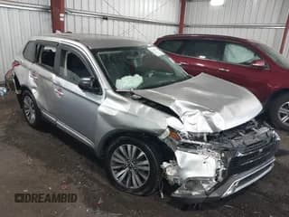 ✅ 2020 Mitsubishi Outlander ES • VIN: JA4AD2A38LZ019080 • Лот: 42545904. Опубликован ранее на IAAI с пробегом 101 691 миль. Бесплатный доступ к архиву аукционных продаж из США и подробный отчёт об истории автомобиля на DreamBid. Изображение 1.