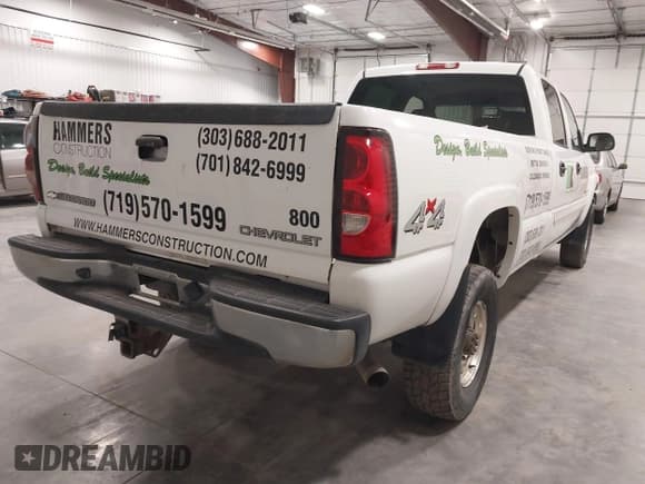 ✅ 2004 Chevrolet Silverado 2500HD LS • VIN: 1GCHK23U24F211730 • Лот: 41813940. Опубликован ранее на IAAI с пробегом 215 576 миль. Бесплатный доступ к архиву аукционных продаж из США и подробный отчёт об истории автомобиля на DreamBid. Изображение 4.