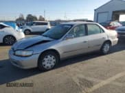 ✅ 1998 Honda Accord LX • VIN: 1HGCG5642WA042321 • Lot: 92317565. Listed on Copart with 128,323 mi. Free auction sales archive from the USA and detailed vehicle history report at DreamBid. Image 1.