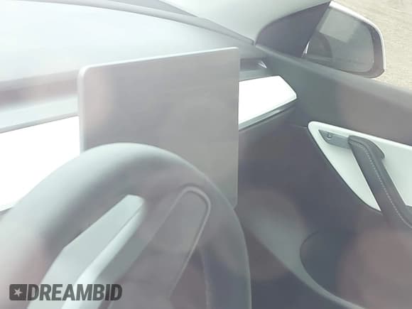 ✅ 2022 Tesla Model Y Long Range • VIN: 7SAYGDEE3NF419661 • Lot: 43116222. Wystawiony na IAAI z przebiegiem Nie podano. Bezpłatny archiwum sprzedaży aukcyjnych z USA i szczegółowy raport historii pojazdu na DreamBid. Zdjęcie 7.