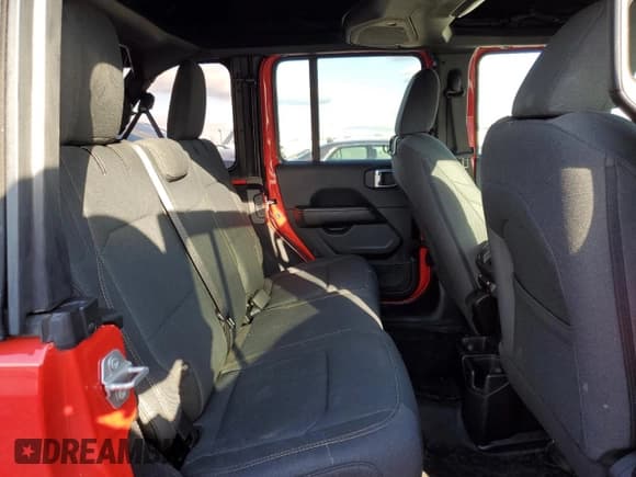 ✅ 2024 Jeep Wrangler Sahara • VIN: 1C4PJXEG9RW236263 • Lot: 45009025. Listed on Copart with 13,985 mi. Free auction sales archive from the USA and detailed vehicle history report at DreamBid. Image 11.