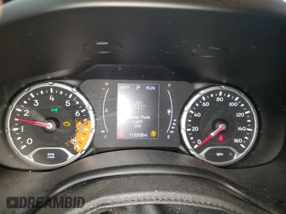 ✅ 2018 Jeep Renegade Altitude • VIN: ZACCJBBB3JPH59824 • Лот: 59996085. Опубликован ранее на Copart с пробегом 112 222 миль. Бесплатный доступ к архиву аукционных продаж из США и подробный отчёт об истории автомобиля на DreamBid. Изображение 9.