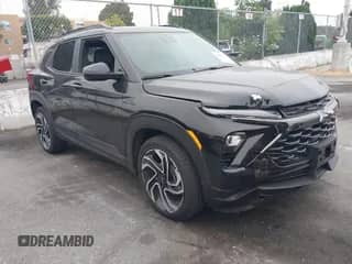 2025 Chevrolet TrailBlazer RS с VIN KL79MTSL8SB104177, выставлен на аукционе IAAI как лот 42455162 с пробегом 9 313 миль миль и . История ставок и продаж доступна на DreamBid. Изображение 1.
