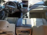 ✅ 2015 Chevrolet Suburban LT • VIN: 1GNSCJKC2FR567206 • Lot: 44013754. Wystawiony na Copart z przebiegiem 190 371 mil. Bezpłatny archiwum sprzedaży aukcyjnych z USA i szczegółowy raport historii pojazdu na DreamBid. Zdjęcie 8.