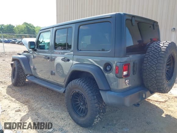 ✅ 2019 Jeep Wrangler Unlimited Sport S • VIN: 1C4HJXDG3KW662946 • Лот: 42157025. Опубликован ранее на IAAI с пробегом 26 096 миль. Бесплатный доступ к архиву аукционных продаж из США и подробный отчёт об истории автомобиля на DreamBid. Изображение 3.