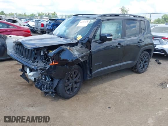 ✅ 2017 Jeep Renegade Latitude • VIN: ZACCJABB6HPG67093 • Lot: 42717078. Listed on IAAI with 107,655 mi. Free auction sales archive from the USA and detailed vehicle history report at DreamBid. Image 18.