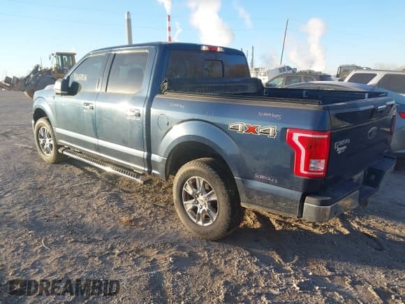 ✅ 2015 Ford F-150 XLT • VIN: 1FTEW1E81FFC91221 • Лот: 43667836. Опубликован ранее на IAAI с пробегом 196 240 миль. Бесплатный доступ к архиву аукционных продаж из США и подробный отчёт об истории автомобиля на DreamBid. Изображение 3.