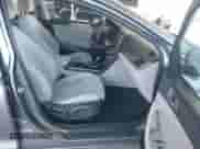 2018 Hyundai Sonata SE с VIN 5NPE24AF6JH709143, выставлен на аукционе IAAI как лот 43313709 с пробегом 62 774 миль миль и . История ставок и продаж доступна на DreamBid. Изображение 5.