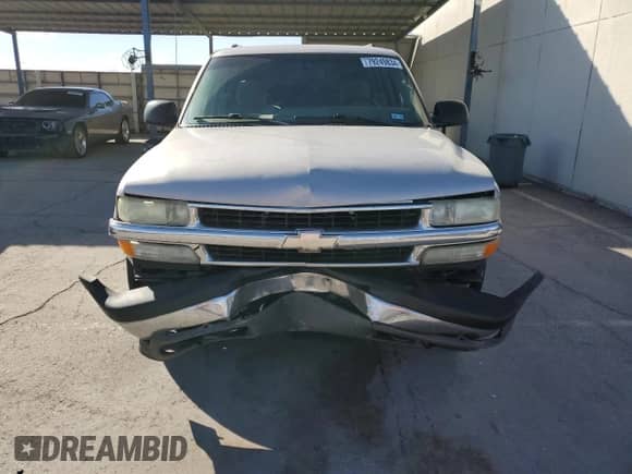 2004 Chevrolet Suburban LT с VIN 1GNFK16ZX4J208118, выставлен на аукционе Copart как лот 79249834 с пробегом 274 874 миль миль и Списание • Salvage title. История ставок и продаж доступна на DreamBid. Изображение 5.