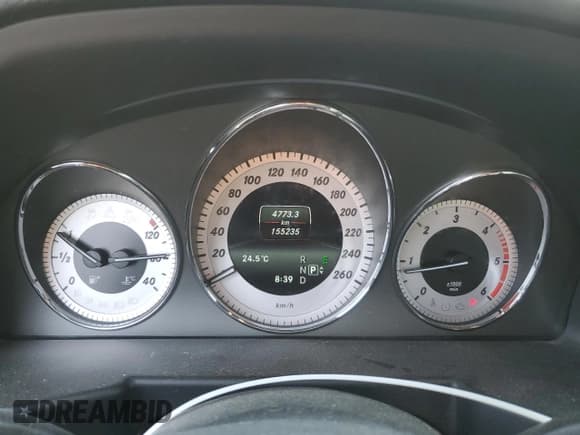 ✅ 2014 Mercedes-Benz GLK 250 • VIN: WDCGG0EB4EG244294 • Lot: 63588295. Listed on Copart with 155,235 mi. Free auction sales archive from the USA and detailed vehicle history report at DreamBid. Image 9.