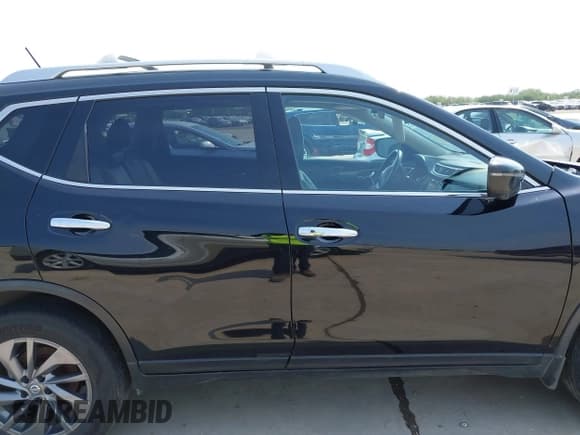 ✅ 2016 Nissan Rogue S • VIN: JN8AT2MT1GW019583 • Lot: 42169284. Listed on IAAI with 131,762 mi. Free auction sales archive from the USA and detailed vehicle history report at DreamBid. Image 13.