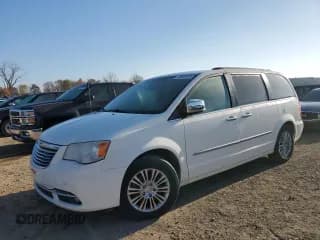 ✅ 2013 Chrysler Town & Country Touring L • VIN: 2C4RC1CG7DR727547 • Lot: 92642615. Listed on Copart with 186,793 mi. Free auction sales archive from the USA and detailed vehicle history report at DreamBid. Image 1.