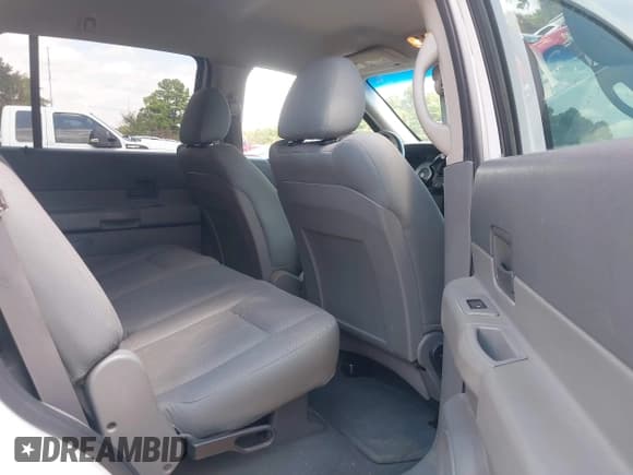✅ 2006 Dodge Durango SXT • VIN: 1D4HB38N06F184993 • Lot: 43106232. Listed on IAAI with 207,735 mi. Free auction sales archive from the USA and detailed vehicle history report at DreamBid. Image 8.
