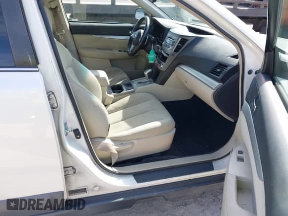 ✅ 2010 Subaru Outback • VIN: 4S4BRCFC2A3316738 • Lot: 41693602. Listed on IAAI with 241,075 mi. Free auction sales archive from the USA and detailed vehicle history report at DreamBid. Image 5.