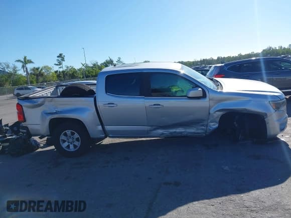 ✅ 2018 Chevrolet Colorado 2WD Work Truck • VIN: 1GCGSBEA0J1283811 • Lot: 41834201. Listed on IAAI with 75,642 mi. Free auction sales archive from the USA and detailed vehicle history report at DreamBid. Image 13.