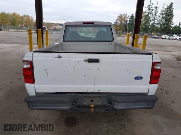 ✅ 2001 Ford Ranger XL • VIN: 1FTYR10UX1PB22987 • Lot: 43565118. Wystawiony na IAAI z przebiegiem 135 859 mil. Bezpłatny archiwum sprzedaży aukcyjnych z USA i szczegółowy raport historii pojazdu na DreamBid. Zdjęcie 17.