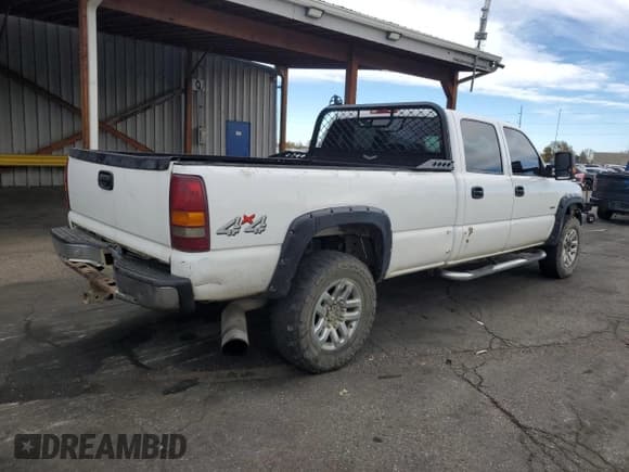 ✅ 2001 Chevrolet Silverado 2500HD • VIN: 1GCHK231X1F213744 • Lot: 92597325. Wystawiony na Copart z przebiegiem 237 190 mil. Bezpłatny archiwum sprzedaży aukcyjnych z USA i szczegółowy raport historii pojazdu na DreamBid. Zdjęcie 3.