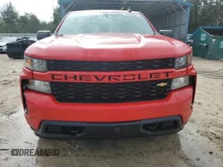 ✅ 2021 Chevrolet Silverado 1500 Custom • VIN: 3GCUYBEF0MG143793 • Lot: 79426384. Wystawiony na Copart z przebiegiem 121 920 mil. Bezpłatny archiwum sprzedaży aukcyjnych z USA i szczegółowy raport historii pojazdu na DreamBid. Zdjęcie 5.