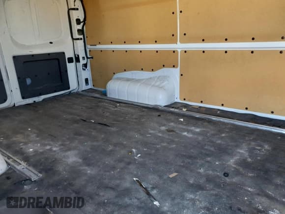 ✅ 2018 Nissan NV Cargo SV • VIN: 1N6AF0LY0JN813182 • Lot: 90386695. Wystawiony na Copart z przebiegiem 97 607 mil. Bezpłatny archiwum sprzedaży aukcyjnych z USA i szczegółowy raport historii pojazdu na DreamBid. Zdjęcie 11.