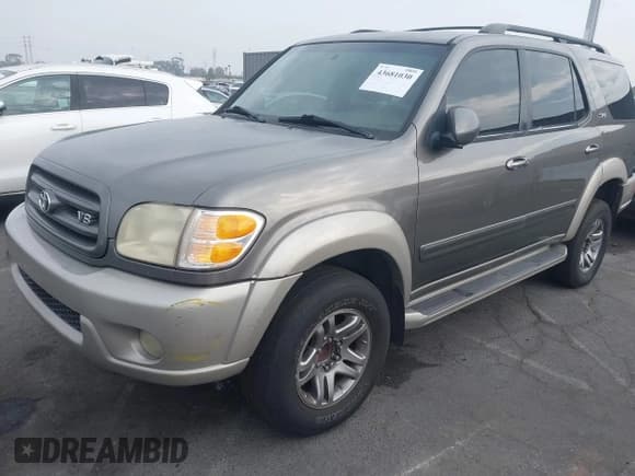 ✅ 2004 Toyota Sequoia SR5 • VIN: 5TDZT34A64S232172 • Lot: 43681030. Listed on IAAI with 170,486 mi. Free auction sales archive from the USA and detailed vehicle history report at DreamBid. Image 2.