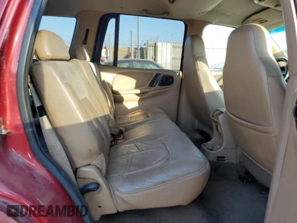 ✅ 1999 Dodge Durango • VIN: 1B4HR28Z9XF617005 • Lot: 83199144. Wystawiony na Copart z przebiegiem 143 546 mil. Bezpłatny archiwum sprzedaży aukcyjnych z USA i szczegółowy raport historii pojazdu na DreamBid. Zdjęcie 11.