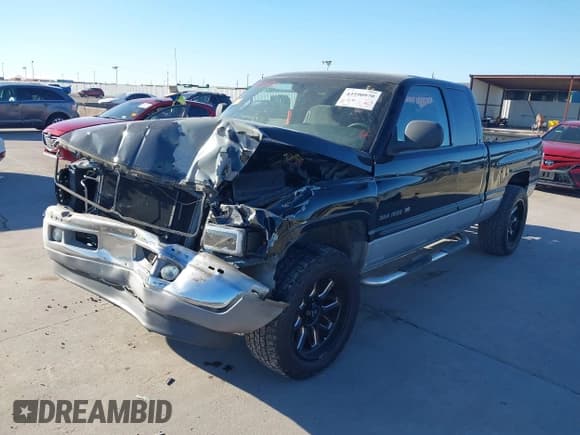 ✅ 2001 Dodge 1500 • VIN: 3B7HC13Z71G242310 • Lot: 43590970. Listed on IAAI with Not provided. Free auction sales archive from the USA and detailed vehicle history report at DreamBid. Image 17.