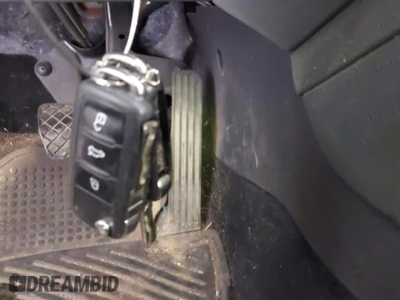 ✅ 2012 Volkswagen Jetta SE • VIN: 3VWDP7AJXCM382825 • Lot: 43728431. Wystawiony na IAAI z przebiegiem 233 629 mil. Bezpłatny archiwum sprzedaży aukcyjnych z USA i szczegółowy raport historii pojazdu na DreamBid. Zdjęcie 11.