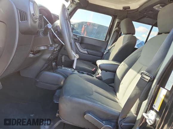 ✅ 2017 Jeep Wrangler Unlimited Sport • VIN: 1C4BJWDG8HL730815 • Лот: 91168425. Опубликован ранее на Copart с пробегом 69 520 миль. Бесплатный доступ к архиву аукционных продаж из США и подробный отчёт об истории автомобиля на DreamBid. Изображение 7.