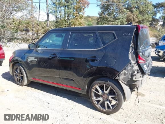 ✅ 2020 Kia Soul GT-Line • VIN: KNDJ63AU7L7728531 • Lot: 43518703. Wystawiony na IAAI z przebiegiem 142 048 mil. Bezpłatny archiwum sprzedaży aukcyjnych z USA i szczegółowy raport historii pojazdu na DreamBid. Zdjęcie 14.