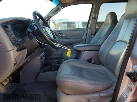 ✅ 2001 Mazda Tribute LX • VIN: 4F2CU08111KM20113 • Lot: 87681195. Listed on Copart with 144,400 mi. Free auction sales archive from the USA and detailed vehicle history report at DreamBid. Image 7.