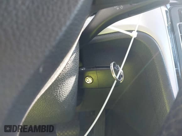 ✅ 2013 Volkswagen Passat SE • VIN: 1VWBP7A34DC015043 • Lot: 43612344. Listed on IAAI with 179,097 mi. Free auction sales archive from the USA and detailed vehicle history report at DreamBid. Image 11.