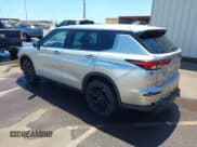 ✅ 2022 Mitsubishi Outlander SE • VIN: JA4J3UA84NZ078642 • Lot: 43045693. Listed on IAAI with 52,929 mi. Free auction sales archive from the USA and detailed vehicle history report at DreamBid. Image 3.