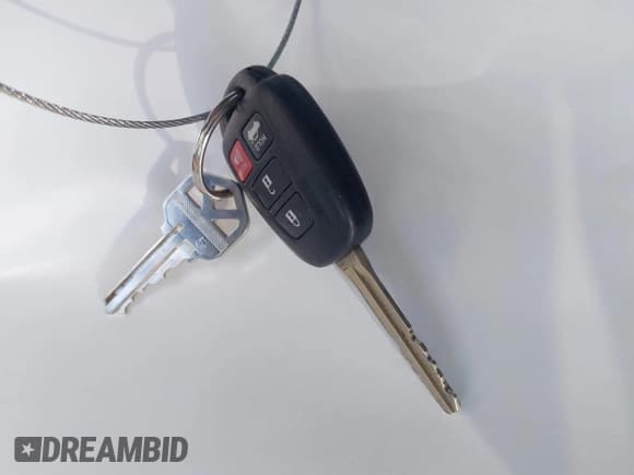 ✅ 2018 Toyota Corolla SE • VIN: 5YFBURHE2JP846039 • Lot: 43451925. Listed on IAAI with 83,474 mi. Free auction sales archive from the USA and detailed vehicle history report at DreamBid. Image 11.