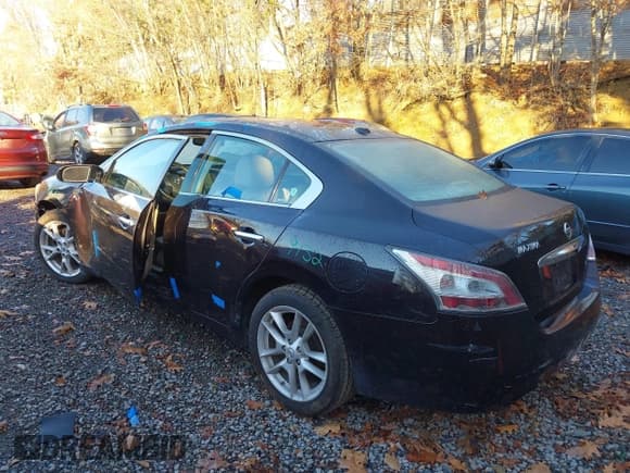 ✅ 2012 Nissan Maxima S • VIN: 1N4AA5AP0CC850746 • Lot: 40802950. Listed on IAAI with 58,931 mi. Free auction sales archive from the USA and detailed vehicle history report at DreamBid. Image 3.