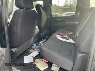 ✅ 2021 Chevrolet Silverado 1500 Custom • VIN: 3GCUYBEF2MG141687 • Lot: 65919264. Wystawiony na Copart z przebiegiem Nie podano. Bezpłatny archiwum sprzedaży aukcyjnych z USA i szczegółowy raport historii pojazdu na DreamBid. Zdjęcie 5.