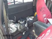 ✅ 2000 Dodge Dakota • VIN: 1B7GL22X2YS577673 • Lot: 42128456. Wystawiony na IAAI z przebiegiem Nie podano. Bezpłatny archiwum sprzedaży aukcyjnych z USA i szczegółowy raport historii pojazdu na DreamBid. Zdjęcie 8.