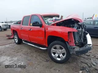 2010 Chevrolet Silverado 1500 LT z VIN 3GCRCSEA1AG145220, wystawiony jako IAAI lot #41435171 z przebiegiem 292 991 mil mil oraz . Historia ofert i sprzedaży dostępna na DreamBid. Obrazek 1.