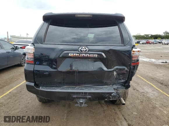 ✅ 2020 Toyota 4Runner SR5 • VIN: JTEBU5JR5L5752612 • Lot: 81315575. Wystawiony na Copart z przebiegiem 107 862 mil. Bezpłatny archiwum sprzedaży aukcyjnych z USA i szczegółowy raport historii pojazdu na DreamBid. Zdjęcie 6.