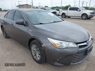 2016 Toyota Camry LE z VIN 4T1BD1FK8GU188499, wystawiony jako IAAI lot #42114528 z przebiegiem 176 276 mil mil oraz . Historia ofert i sprzedaży dostępna na DreamBid. Obrazek 1.