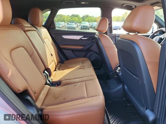 ✅ 2024 VinFast VF 8 Plus • VIN: RLLV1AFA8RH008957 • Lot: 71593175. Wystawiony na Copart z przebiegiem 5 529 mil. Bezpłatny archiwum sprzedaży aukcyjnych z USA i szczegółowy raport historii pojazdu na DreamBid. Zdjęcie 11.