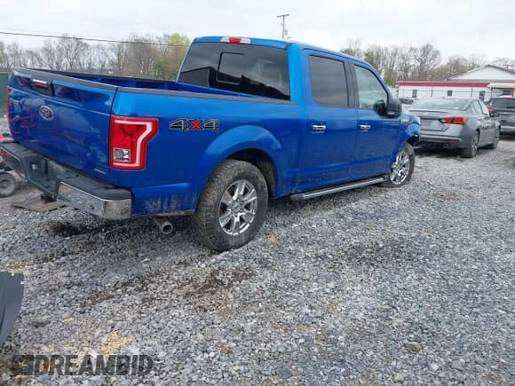 ✅ 2016 Ford F-150 XLT • VIN: 1FTEW1E83GFC81887 • Lot: 42051744. Wystawiony na IAAI z przebiegiem 129 635 mil. Bezpłatny archiwum sprzedaży aukcyjnych z USA i szczegółowy raport historii pojazdu na DreamBid. Zdjęcie 4.