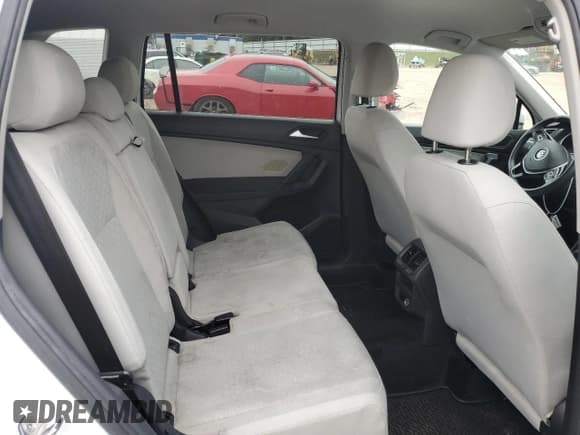 ✅ 2019 Volkswagen Tiguan S • VIN: 3VV0B7AX1KM052494 • Lot: 85909855. Listed on Copart with 104,737 mi. Free auction sales archive from the USA and detailed vehicle history report at DreamBid. Image 11.