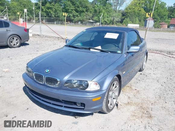 ✅ 2003 BMW 3 Series 325Ci • VIN: WBABS33483PG92085 • Lot: 42145437. Wystawiony na IAAI z przebiegiem 65 977 mil. Bezpłatny archiwum sprzedaży aukcyjnych z USA i szczegółowy raport historii pojazdu na DreamBid. Zdjęcie 2.
