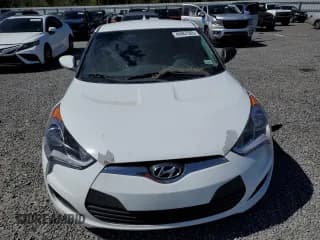 ✅ 2016 Hyundai Veloster • VIN: KMHTC6AD4GU277239 • Lot: 46467565. Wystawiony na Copart z przebiegiem 122 613 mil. Bezpłatny archiwum sprzedaży aukcyjnych z USA i szczegółowy raport historii pojazdu na DreamBid. Zdjęcie 5.