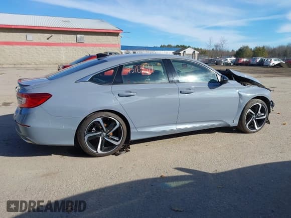 ✅ 2022 Honda Accord Sport • VIN: 1HGCV3F25NA006050 • Lot: 43765544. Wystawiony na IAAI z przebiegiem Nie podano. Bezpłatny archiwum sprzedaży aukcyjnych z USA i szczegółowy raport historii pojazdu na DreamBid. Zdjęcie 12.