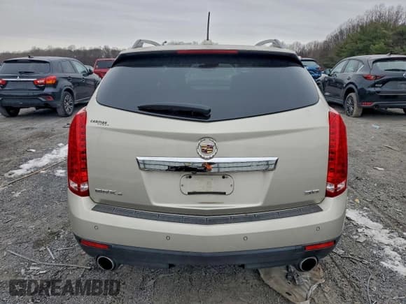 ✅ 2015 Cadillac SRX Luxury Collection • VIN: 3GYFNEE37FS639581 • Lot: 94923935. Listed on Copart with 56,330 mi. Free auction sales archive from the USA and detailed vehicle history report at DreamBid. Image 6.