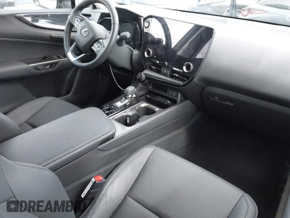 ✅ 2025 Lexus NX 350 Premium • VIN: 2T2GGCEZ9SC080938 • Lot: 42255649. Wystawiony na IAAI z przebiegiem 3 064 mil. Bezpłatny archiwum sprzedaży aukcyjnych z USA i szczegółowy raport historii pojazdu na DreamBid. Zdjęcie 5.