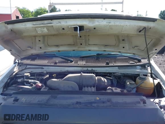 ✅ 2014 Ford Econoline Cargo Commercial • VIN: 1FTNS2EL9EDA77383 • Lot: 42289325. Wystawiony na IAAI z przebiegiem 202 645 mil. Bezpłatny archiwum sprzedaży aukcyjnych z USA i szczegółowy raport historii pojazdu na DreamBid. Zdjęcie 10.