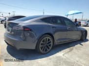✅ 2022 Tesla Model S Plaid • VIN: 5YJSA1E67NF472567 • Lot: 66731515. Wystawiony na Copart z przebiegiem 21 524 mil. Bezpłatny archiwum sprzedaży aukcyjnych z USA i szczegółowy raport historii pojazdu na DreamBid. Zdjęcie 3.